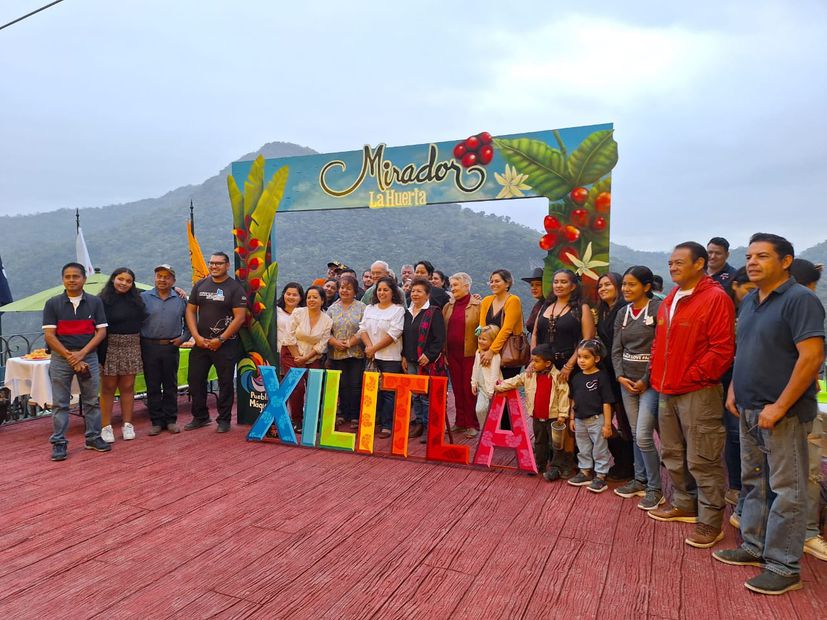 "It is a place that received garbage, so the intention was to take it and transform it into a space for the enjoyment of the people of Xilitla," commented Rosa Iselda Ochoa.  Photo: Isela Hinojoza