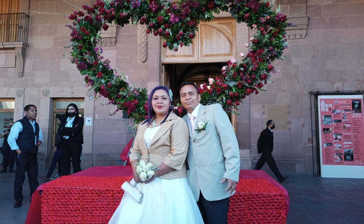 "Siempre quise casarme con ella”: Esteban y Martha sellan su amor en bodas comunitarias de SLP
