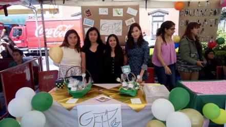 Crean alumnas de la UASLP galletas de chapulín
