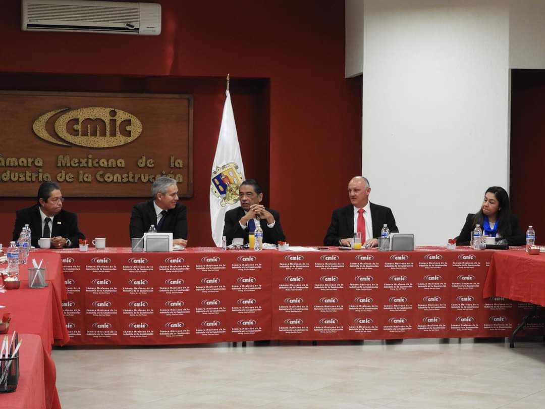 Constructores de SLP denuncian favoritismo y asignación de obras a sólo unos cuantos