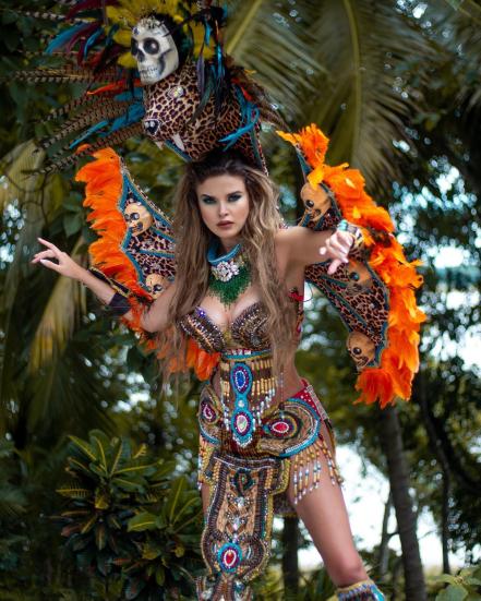 Karen Bustos, la belleza potosina que representará a México en Miss Charm Internacional