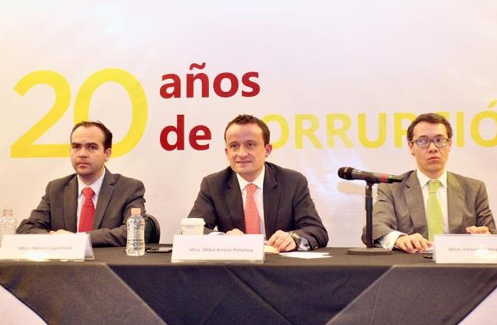 Alista Mikel Arriola denuncia por patrimonio de Alejandra Barrales