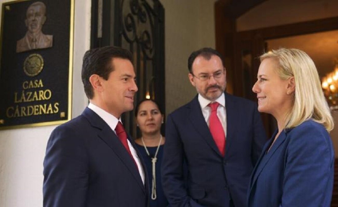 Peña Nieto se reúne con titular de Seguridad Interna de Estados Unidos