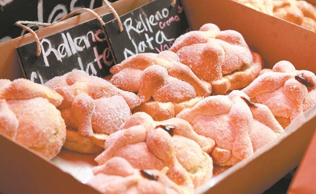 El pan de muerto tiene menos calorías que una ensalada