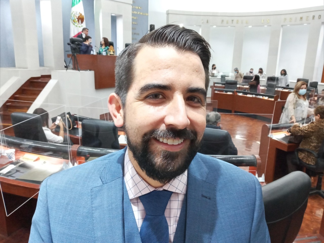 Acuerda Jucopo reducción de sueldo y prestaciones a diputados de SLP 
