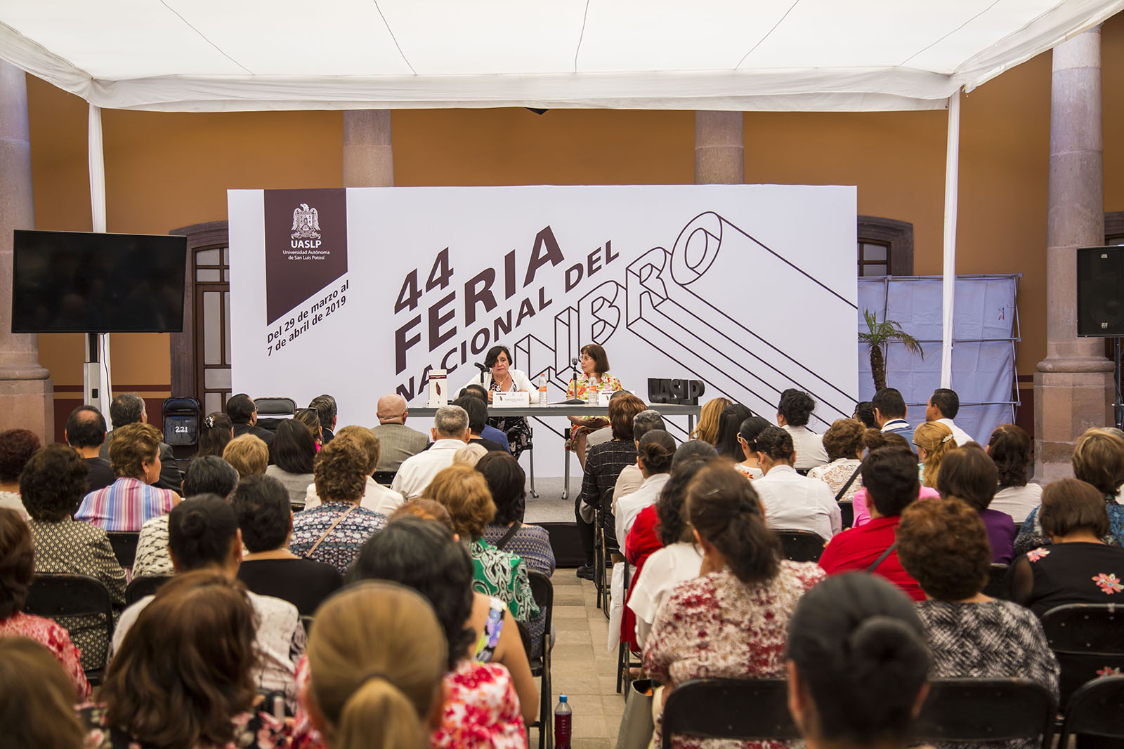 Presenta UASLP libro “Características del envejecimiento en San Luis Potosí”