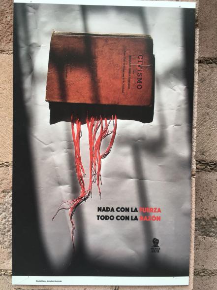 Piden estudiantes de la UASLP retiro de placas alusivas a Díaz Ordaz