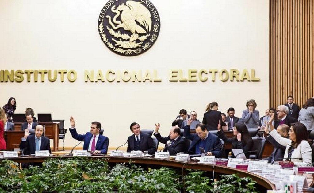 Revisa INE firmas de independientes