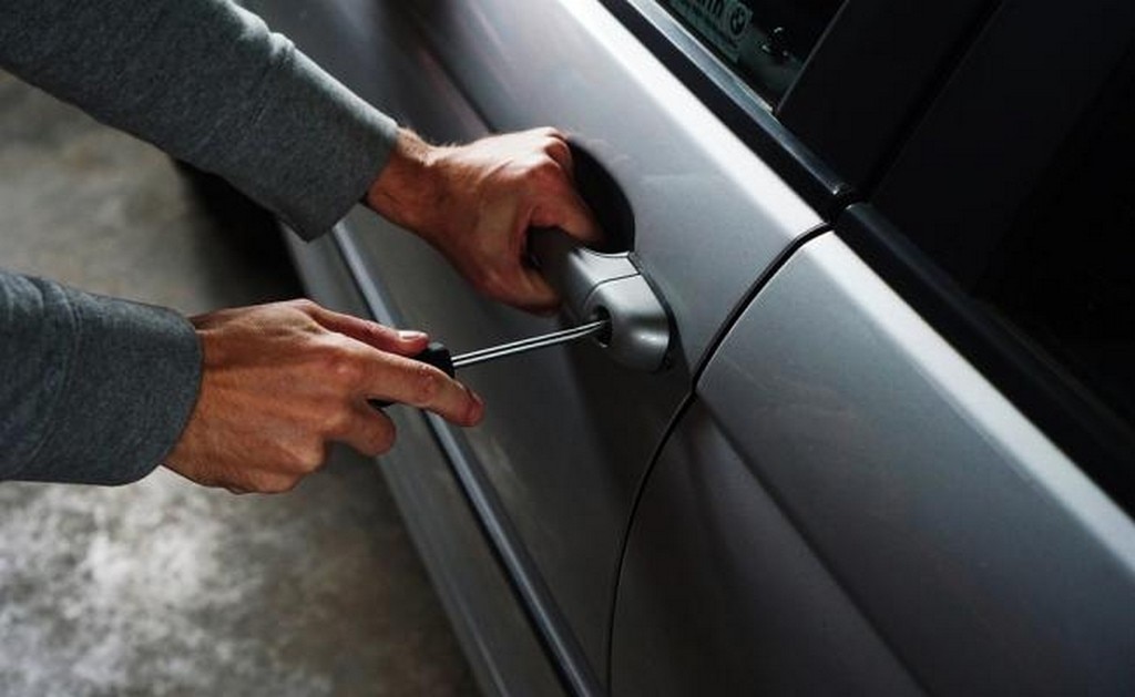  Miércoles, el día preferido para robo de autos: AMIS