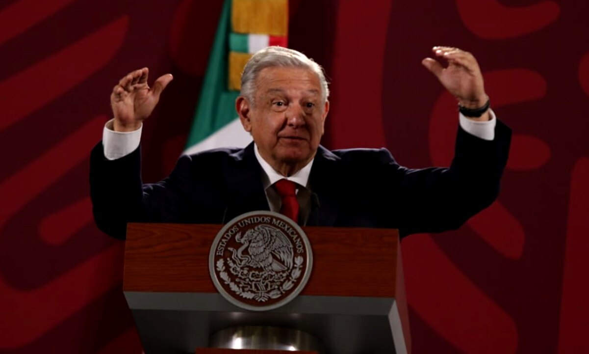 AMLO presume crecimiento económico del 2% en primer semestre del año