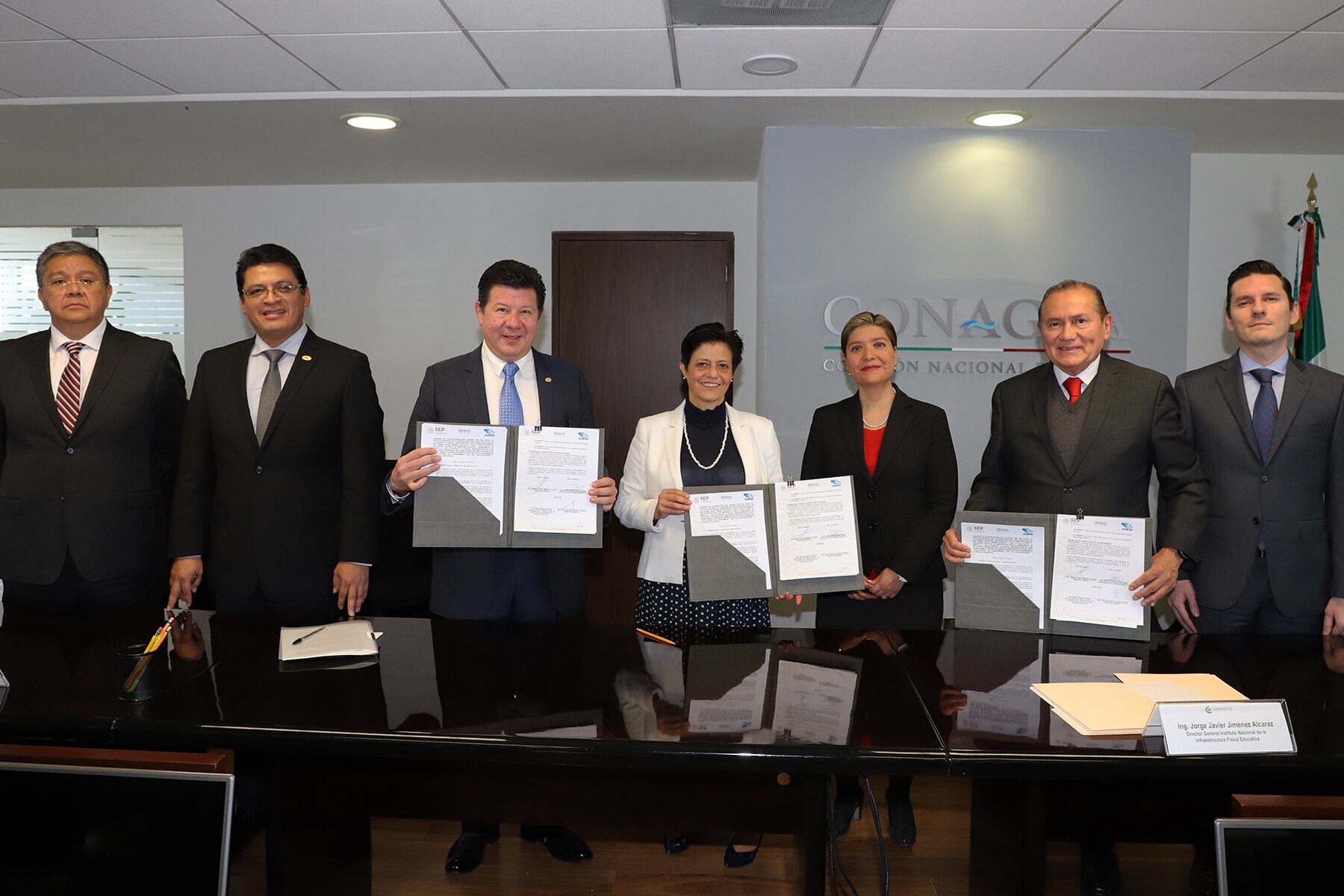 Conagua apoyará en instalación de bebederos de agua potable en escuelas del país