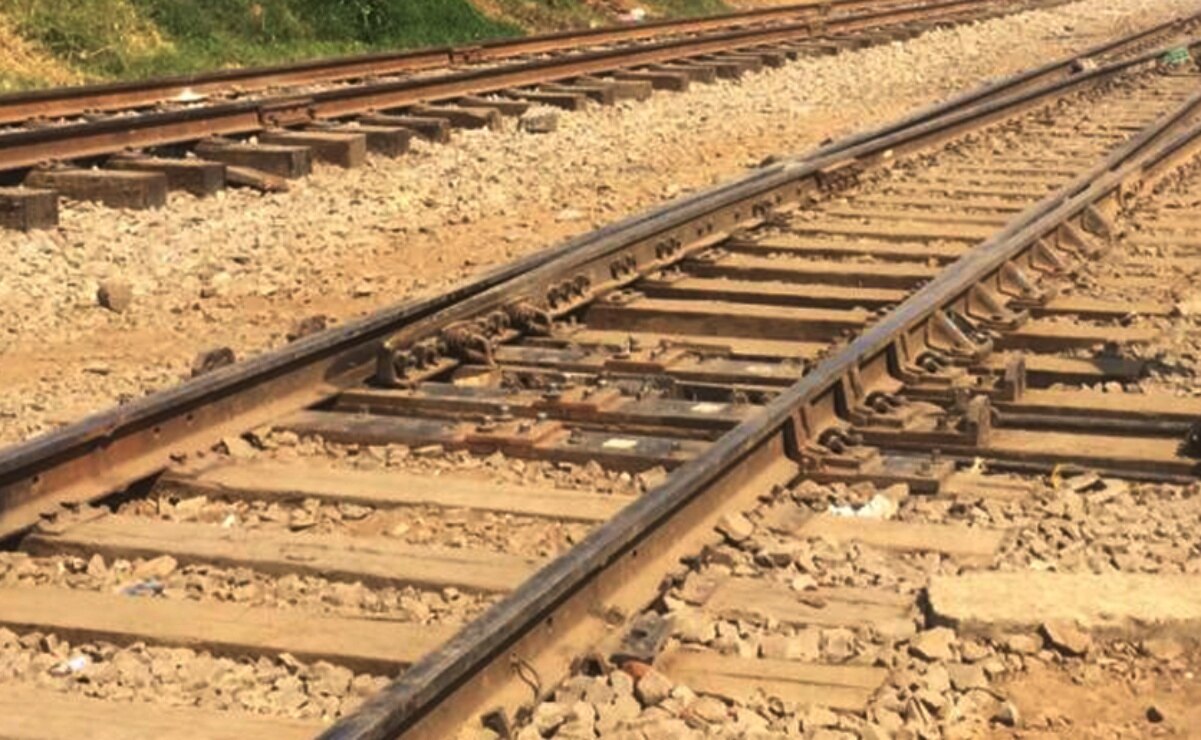 Hombre muere arrollado por el tren en capital de SLP