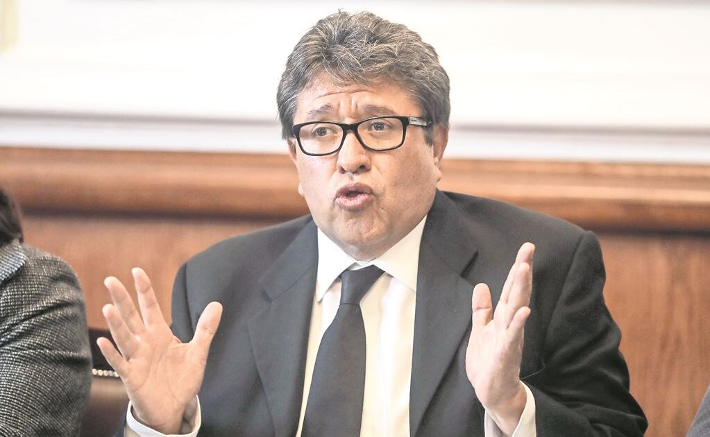 Por medidas de austeridad, reducción de 30% en presupuesto del Senado: Monreal