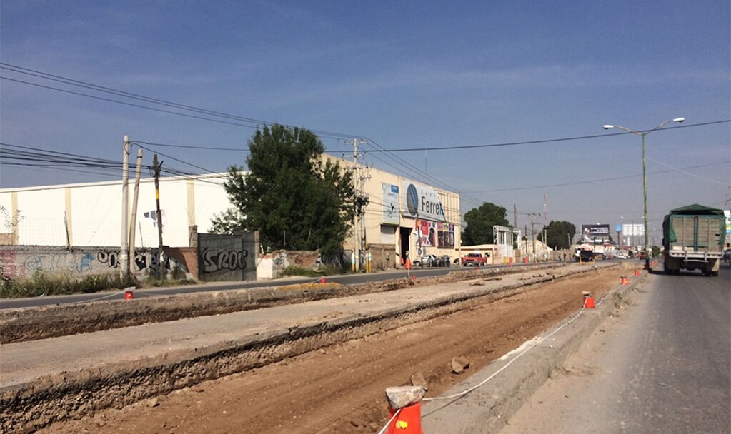 Obras del proyecto metrobús en SLP. FOTO:ESPECIAL