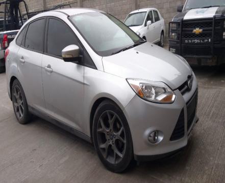 Detienen a banda de asaltantes, tras cometer un violento robo en súper carretera a Rioverde