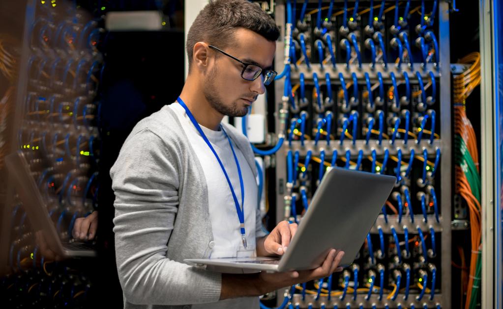 Máquinas reemplazarán 7 de cada 10 empleados en México