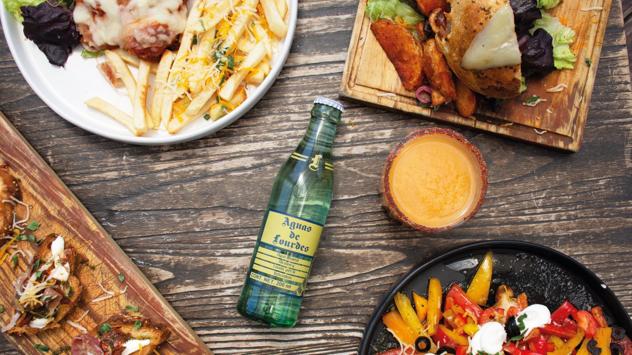 Aguas de Lourdes, la bebida que nace en manantiales potosinos