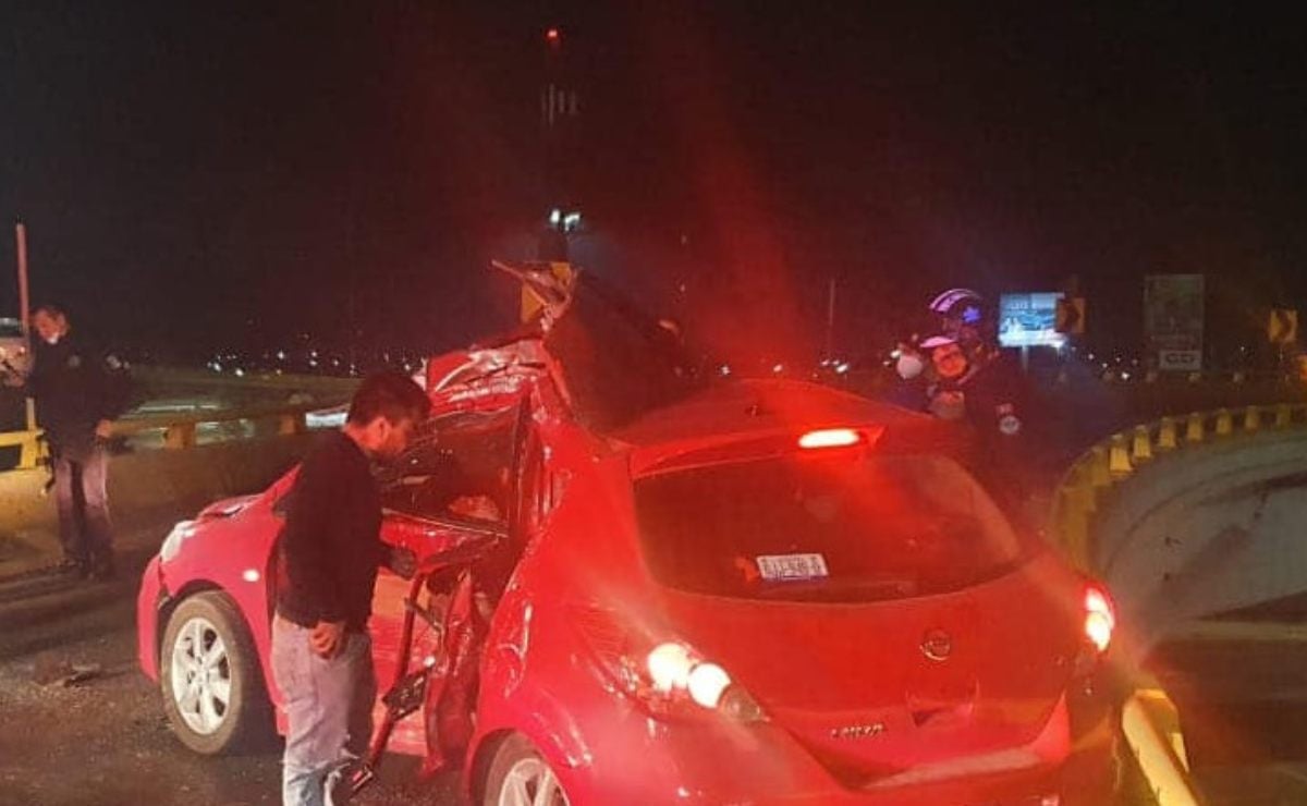 Se registra un accidente vial en distribuidor Juárez; fallece pareja guanajuatense 