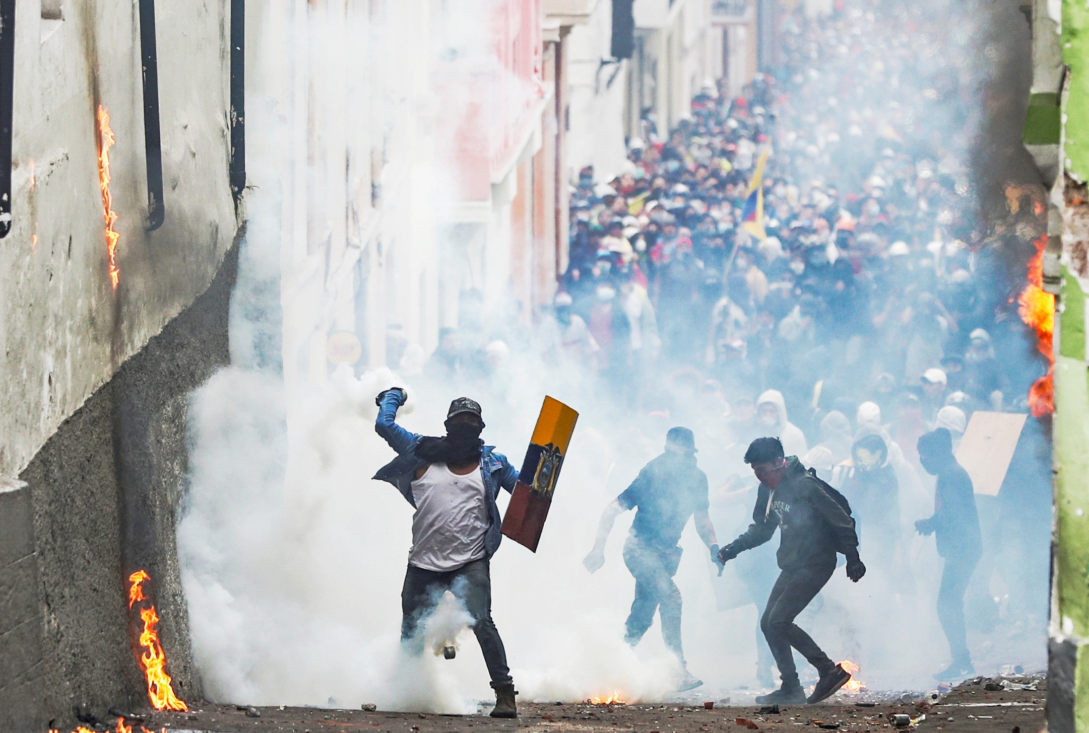 Protestas en Ecuador dejan al menos un indígena muerto: Defensoría del Pueblo