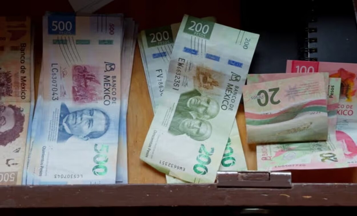 ¿Cuánto dinero puedo ganar al mes sin tener que declarar ante el SAT?