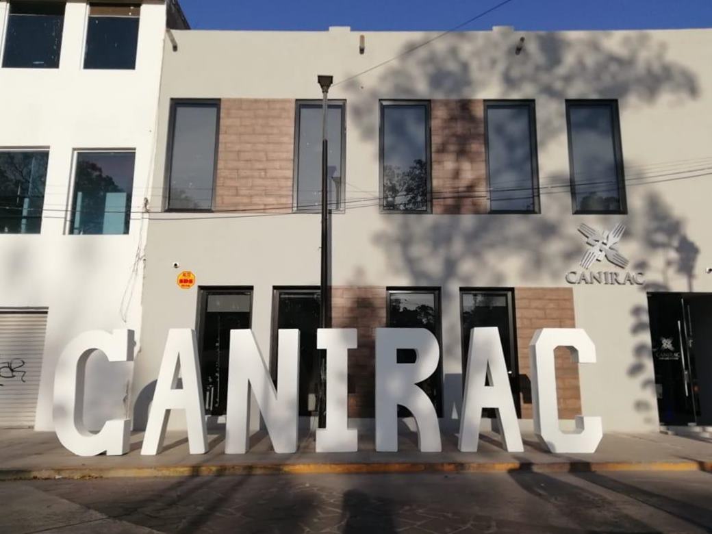 Eligen a Eduardo Kasis Chevaile como presidente de la Canirac en SLP