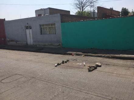 Hombre apuñalado por su hermano muere en Cruz Roja