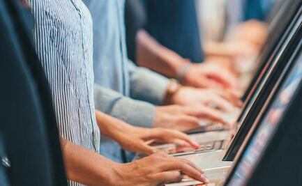 Reloj checador, medida que debe ser obligatoria en empresas: Aderiac