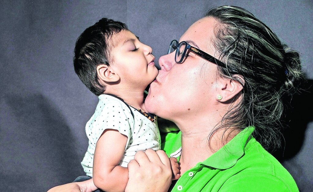 Lluvia es madre de Arturito, y mientras estaba embarazada presentó síntomas de zika; sin embargo, su ginecólogo le dijo que podría ser dengue y la mandó a reposar sin tener un diagnóstico certero. Foto: El Universal