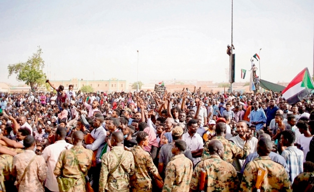 Ejército toma el poder en Sudán; hay 13 muertos