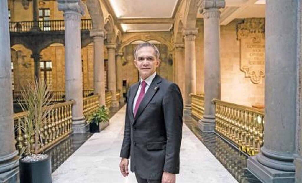 “Me voy limpio, sí quiero ser fiscal”, dice Mancera