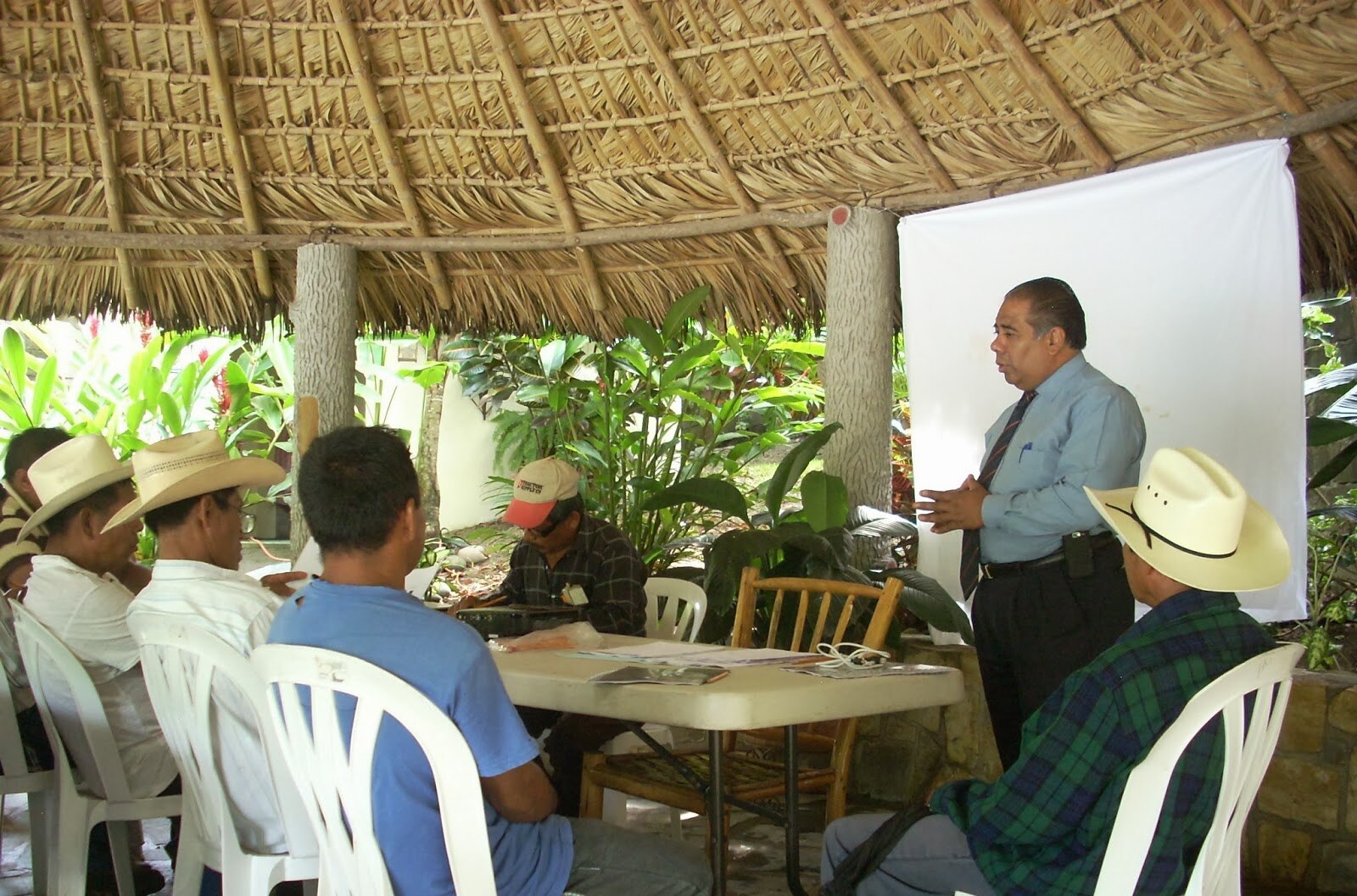 Realizan brigada de capacitación de servicios turísticos