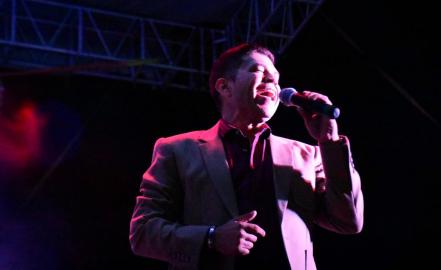 Jorge Medina cautiva con su música en FENAE 2018