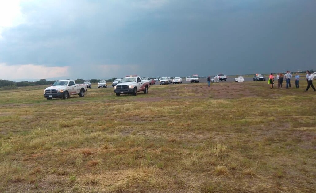Gobernador de Durango asegura que no hay muertos tras accidente aéreo