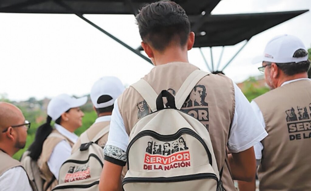 Servidores de la nación, en el limbo legal y laboral