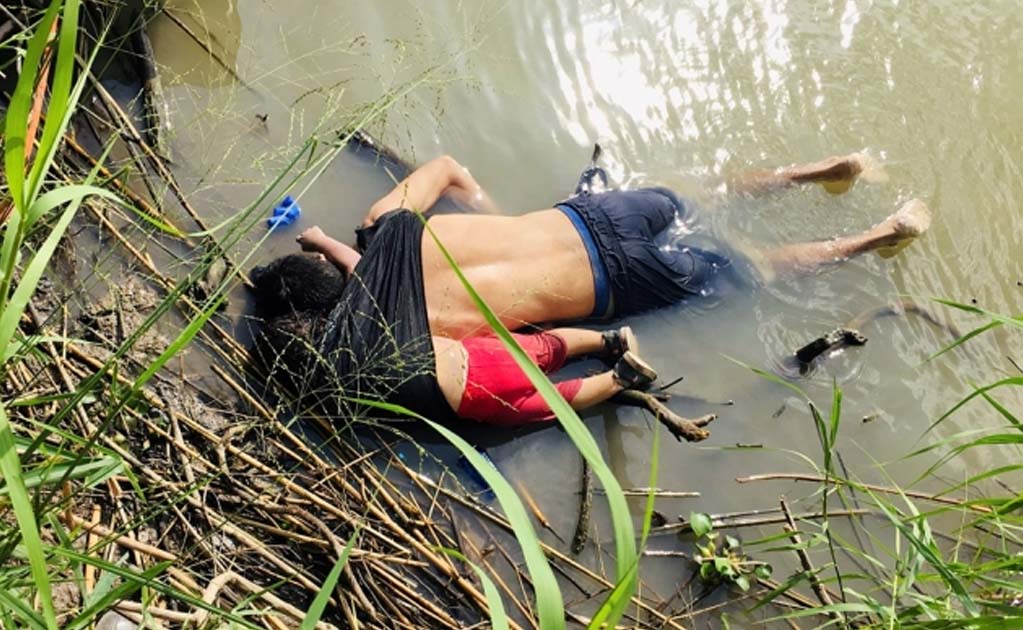 Llegan a El Salvador los cuerpos de Óscar y Valeria, migrantes ahogados en el río Bravo