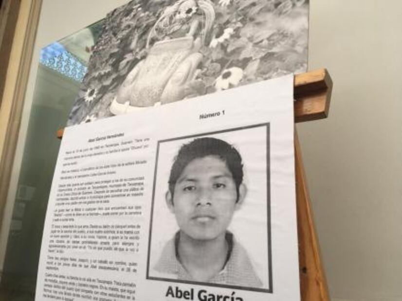 Exhiben estudiantes de criminología muestra fotográfica en el Museo de la Máscara