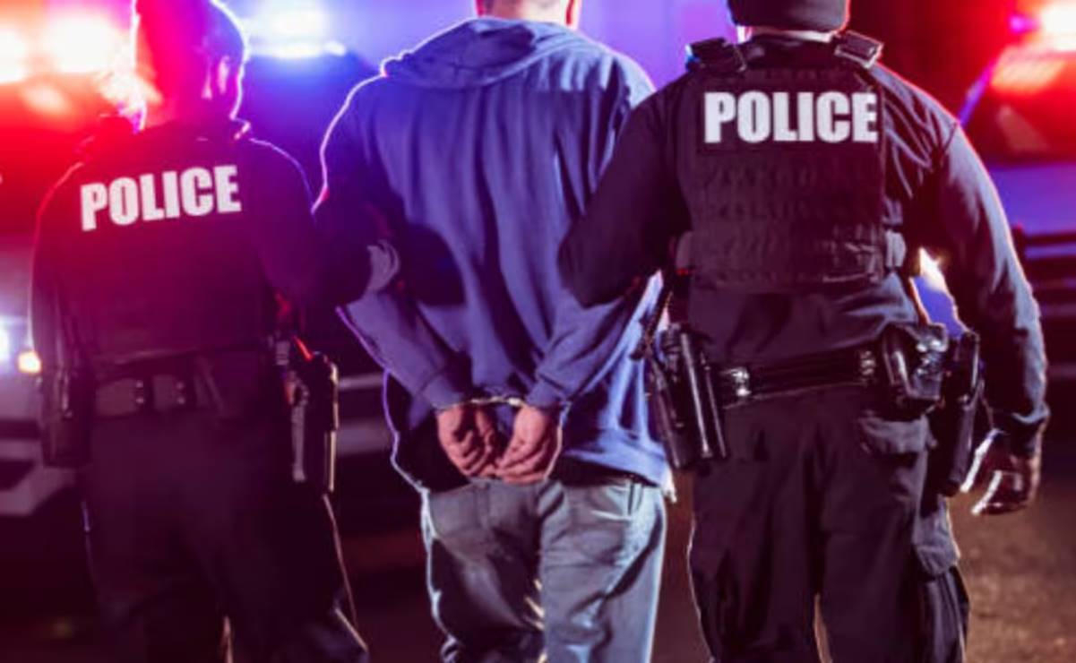 “El Guacho” enfrenta cargos de tráfico internacional de drogas y lavado de dinero después de fingir su propia muerte para vivir en California bajo una identidad falsa, según el Departamento de Justicia de Estados Unidos. Foto: IStock