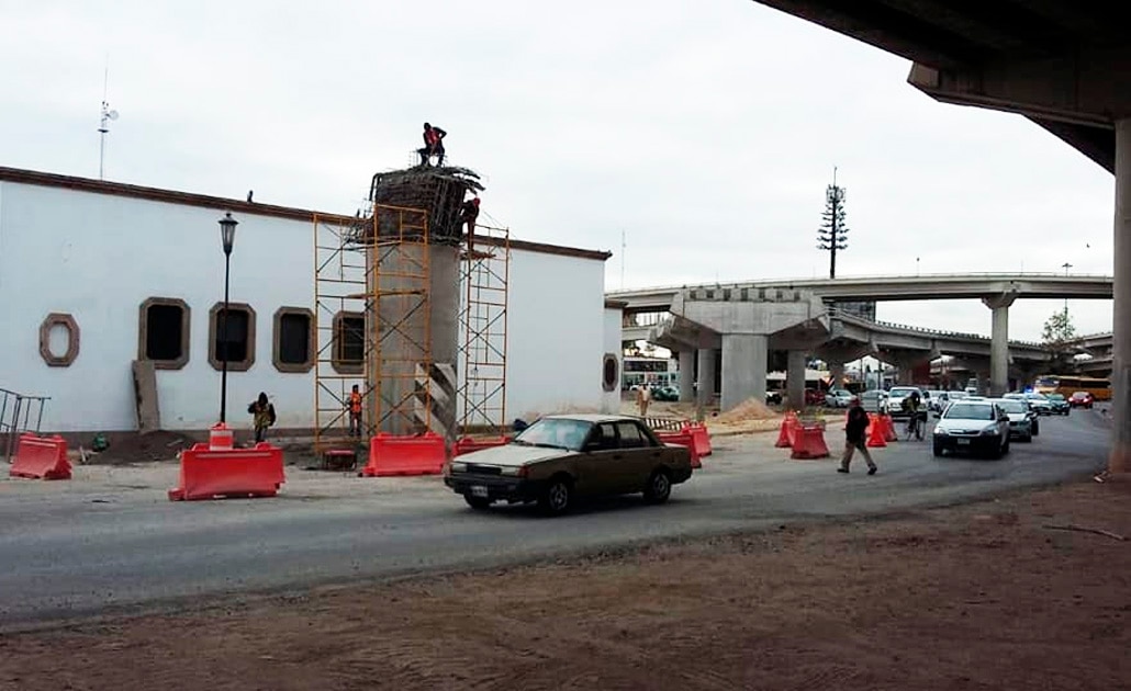 Obras en carretera 57 generan caos vial