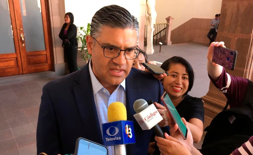 Portar armas de fuego para defenderse no soluciona la violencia en México: Oviedo