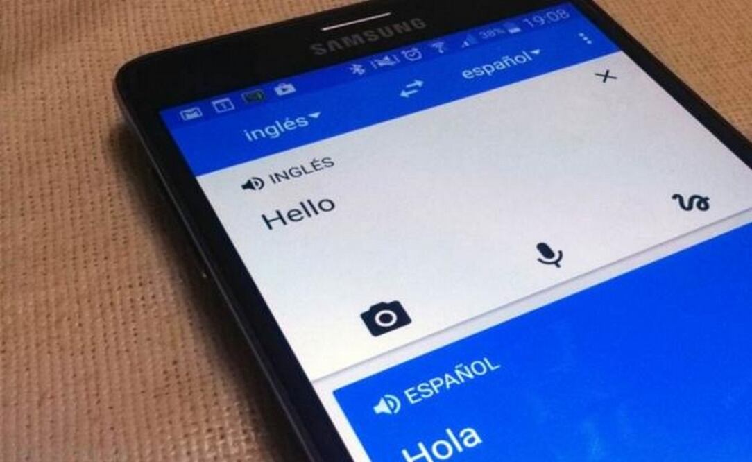 La modalidad de voz de la aplicación cambia su pronunciación según lo desee el usuario, que puede elegir entre las distintas opciones en el menú de configuración de la app