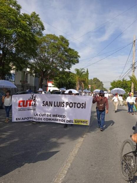 Con marcha, SITTGE exige solución a demandas antes de cambio de administración
