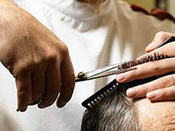 Don Margarito, peluquero que ha mantenido la tradición en San Luis