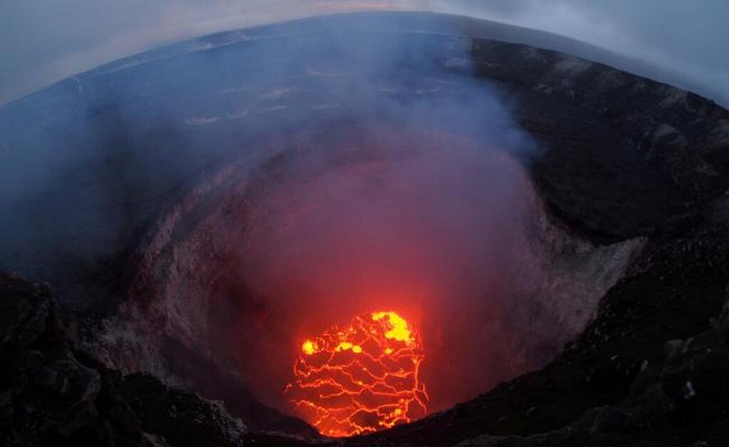 Volcán Kilauea en Hawái amenaza con explotar en los próximos días