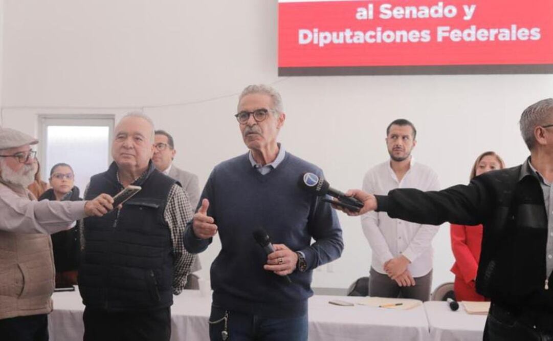 Jaime Chalita Zarur se registra ante el PRI como precandidato al Senado por SLP. Foto: Cortesía