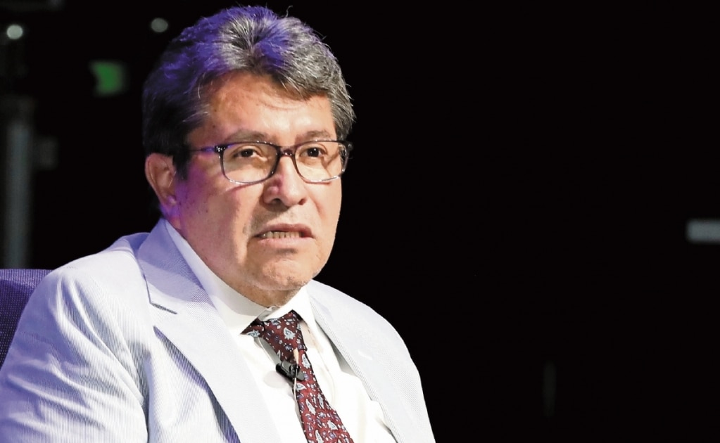 México, líder en maltrato animal: Ricardo Monreal