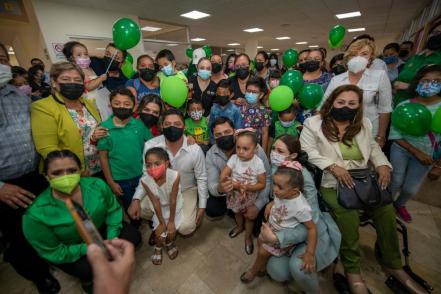 Entrega gobierno de SLP 350 sillas de ruedas y prótesis al Centro de Rehabilitación y Educación Especial 