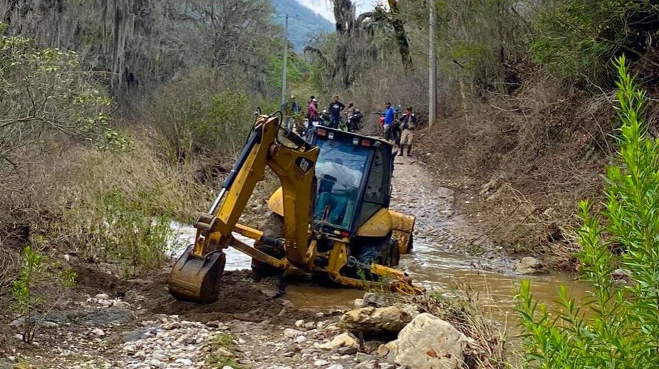 Agilizan trabajos para reabrir camino hacia Ciudad del Maíz; tres poblaciones están incomunicadas