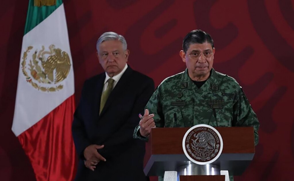 Revela Sedena cómo el crimen trafica armas de EU a México