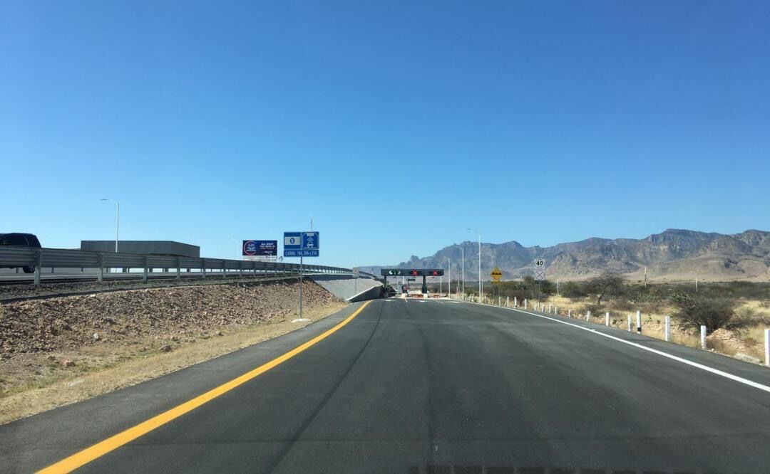 Gobierno de SLP sin acuerdo para retirar casetas de cobro en zona industrial. Foto: Especial