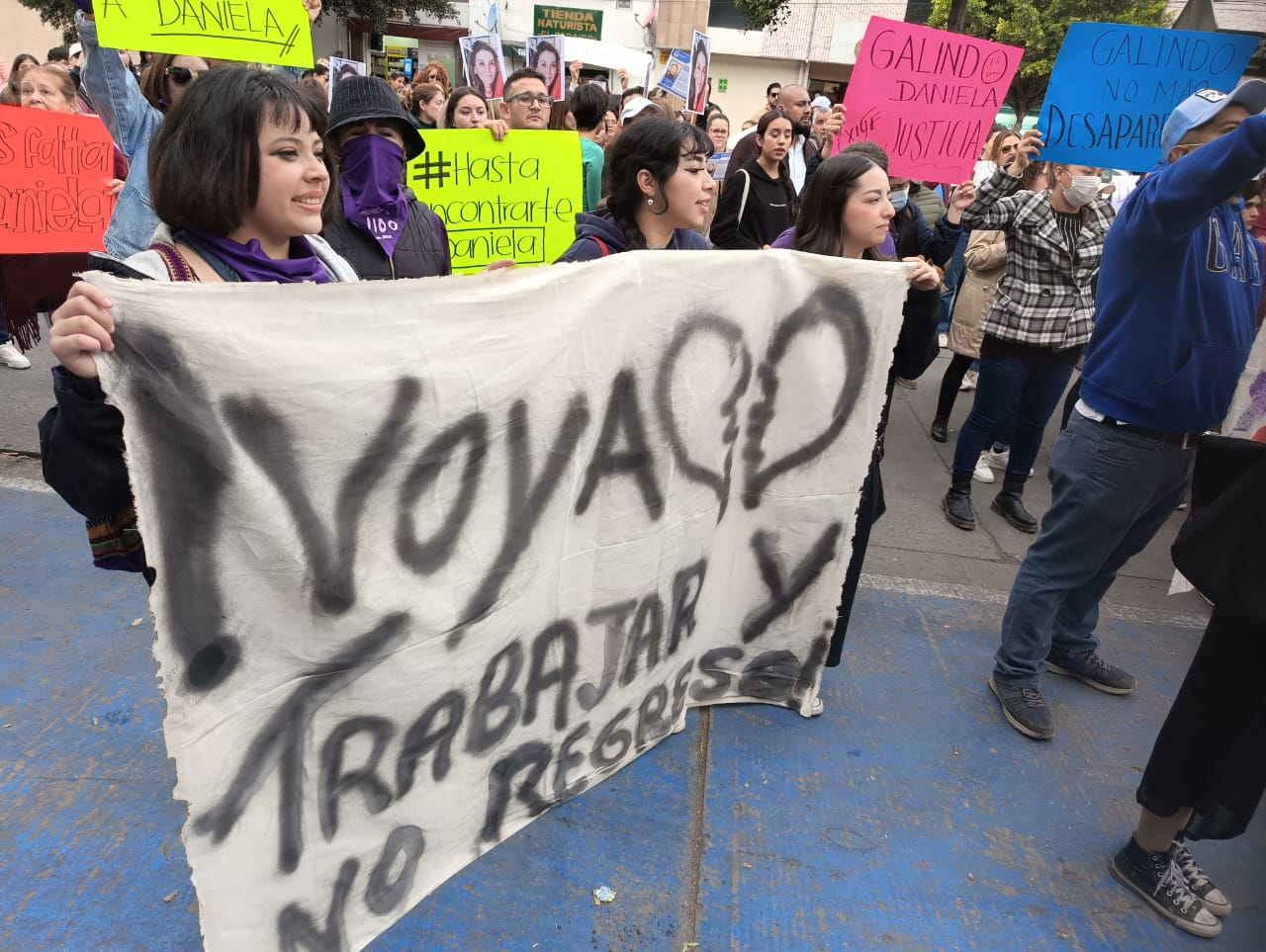 “Viva se la llevaron, viva la queremos”, con movilización exigen búsqueda de Daniela Martell, conductora de InDrive en SLP